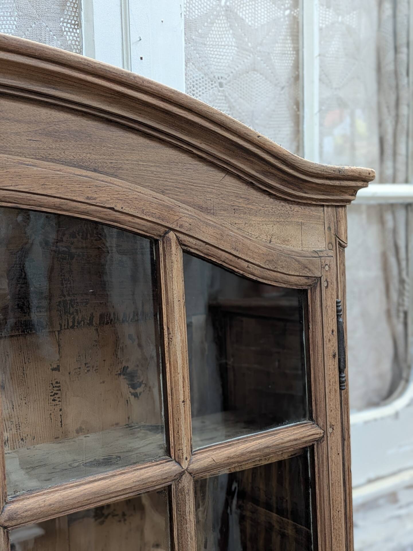 Vitrine brute Louis XV
