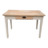Farm table