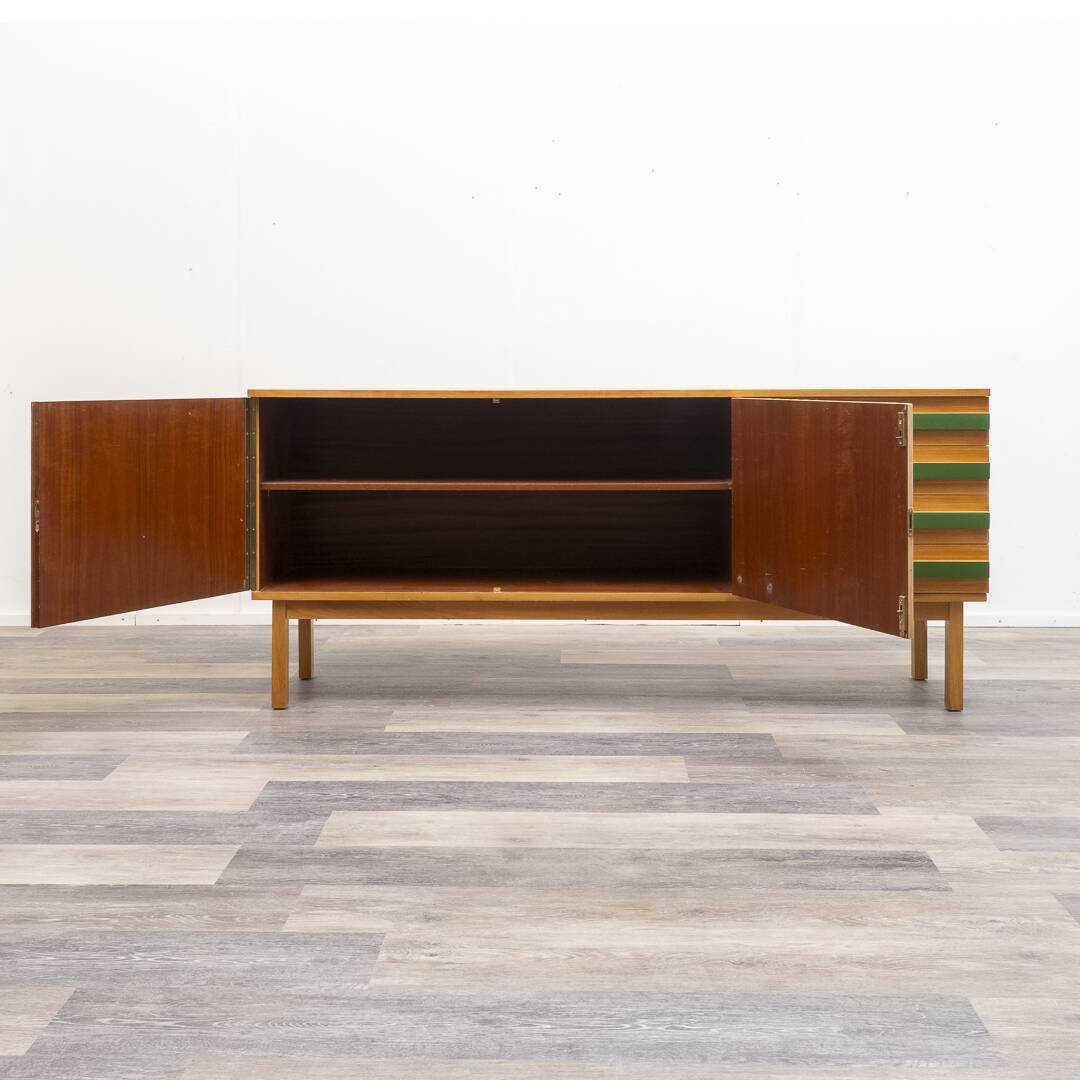 Enfilade des années 60 design scandinave,portes à rainures verte