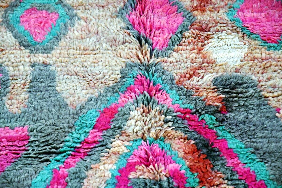 New Boujaad Moroccan Berber Rug 272 x 165 cm