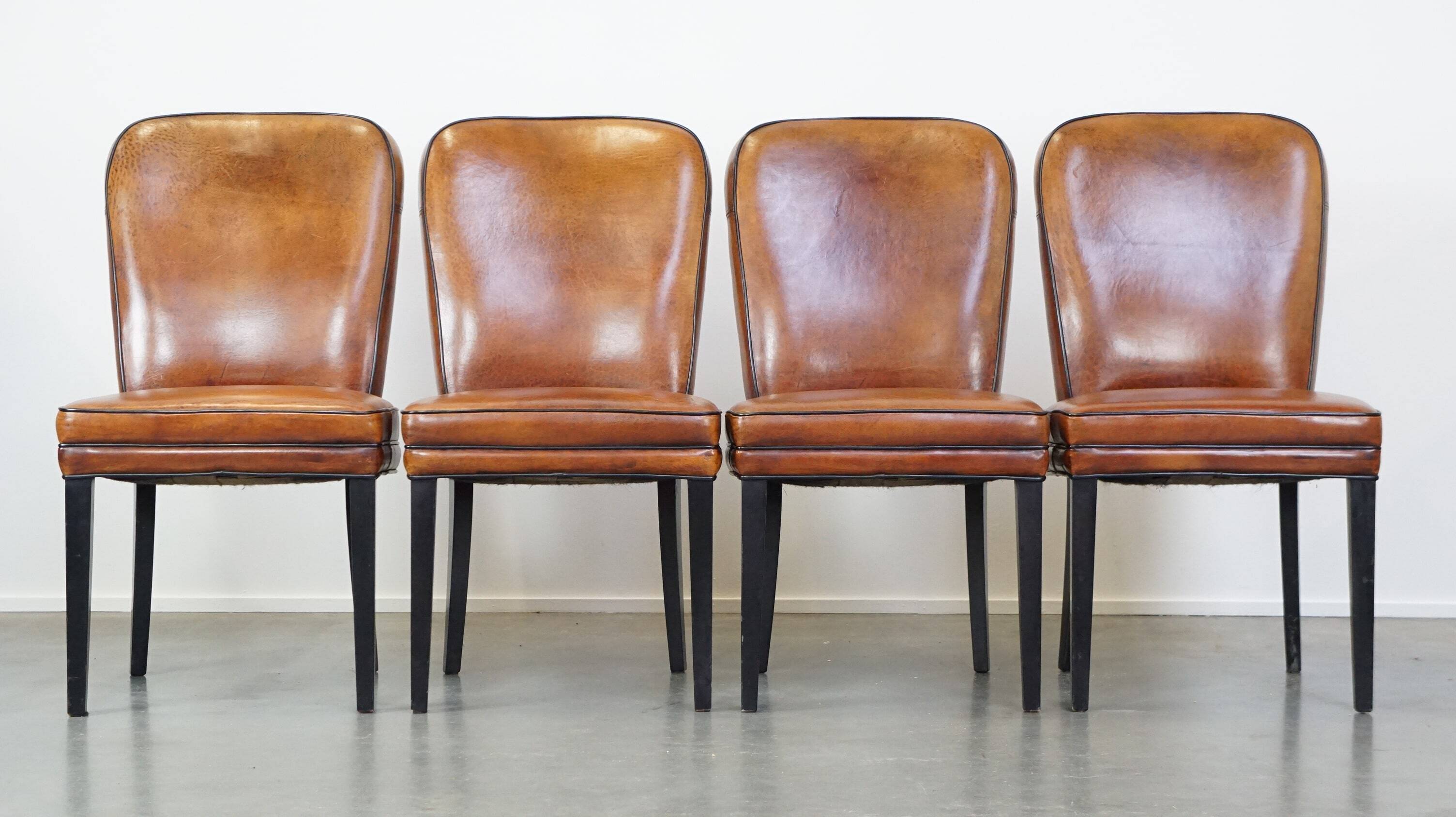 4 chaises de salle à manger en cuir de mouton marron