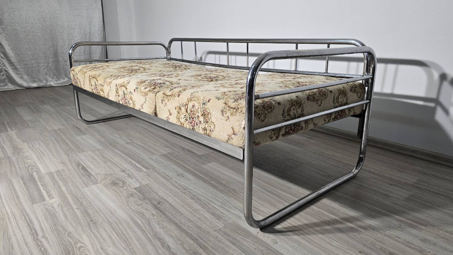 Bauhaus Chrome Sofa by Robert Slezak for Slezak Factories, 1930s