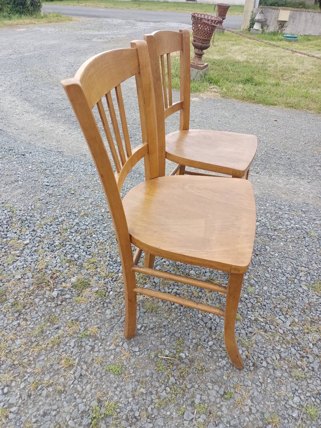 Set of 2 bistro chairs