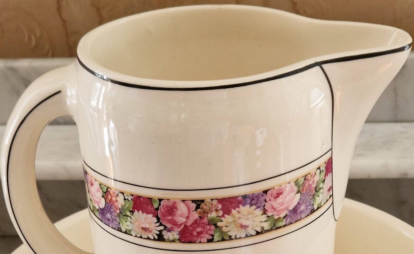 Ditmar-Urbach Olymp toilet service jug & basin 1940s/50s Czech