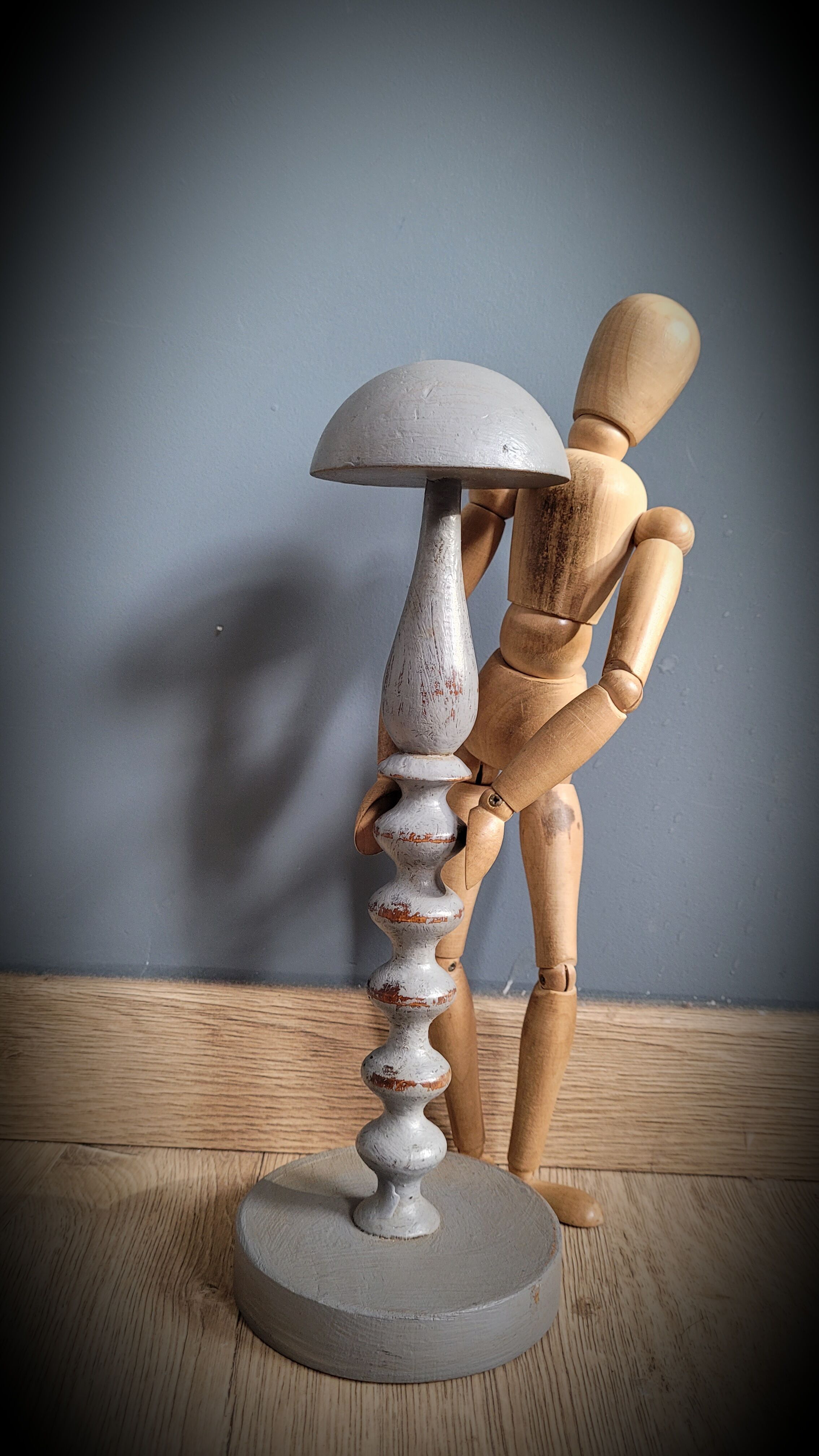 Grey wood hat holder 1