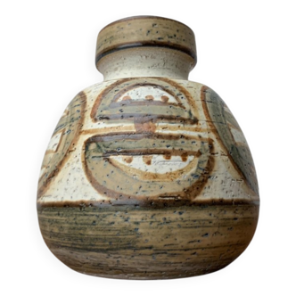 Danish vase from the mid-century pottery studio of Søholm, 1960s.