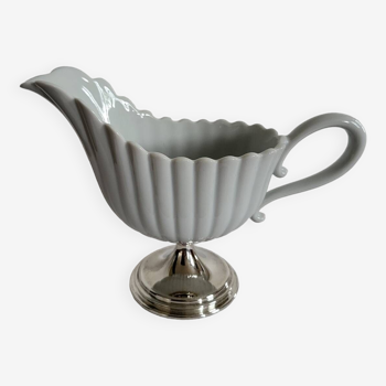 Porcelain and silver-plated gravy boat