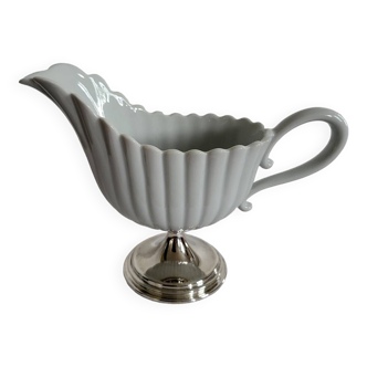 Porcelain and silver-plated gravy boat