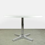 Vintage round 4-5- persons dining table by Pastoe, 1970s