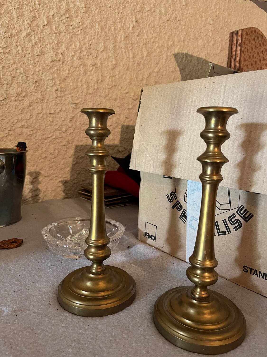 2 Bougeoirs en laiton