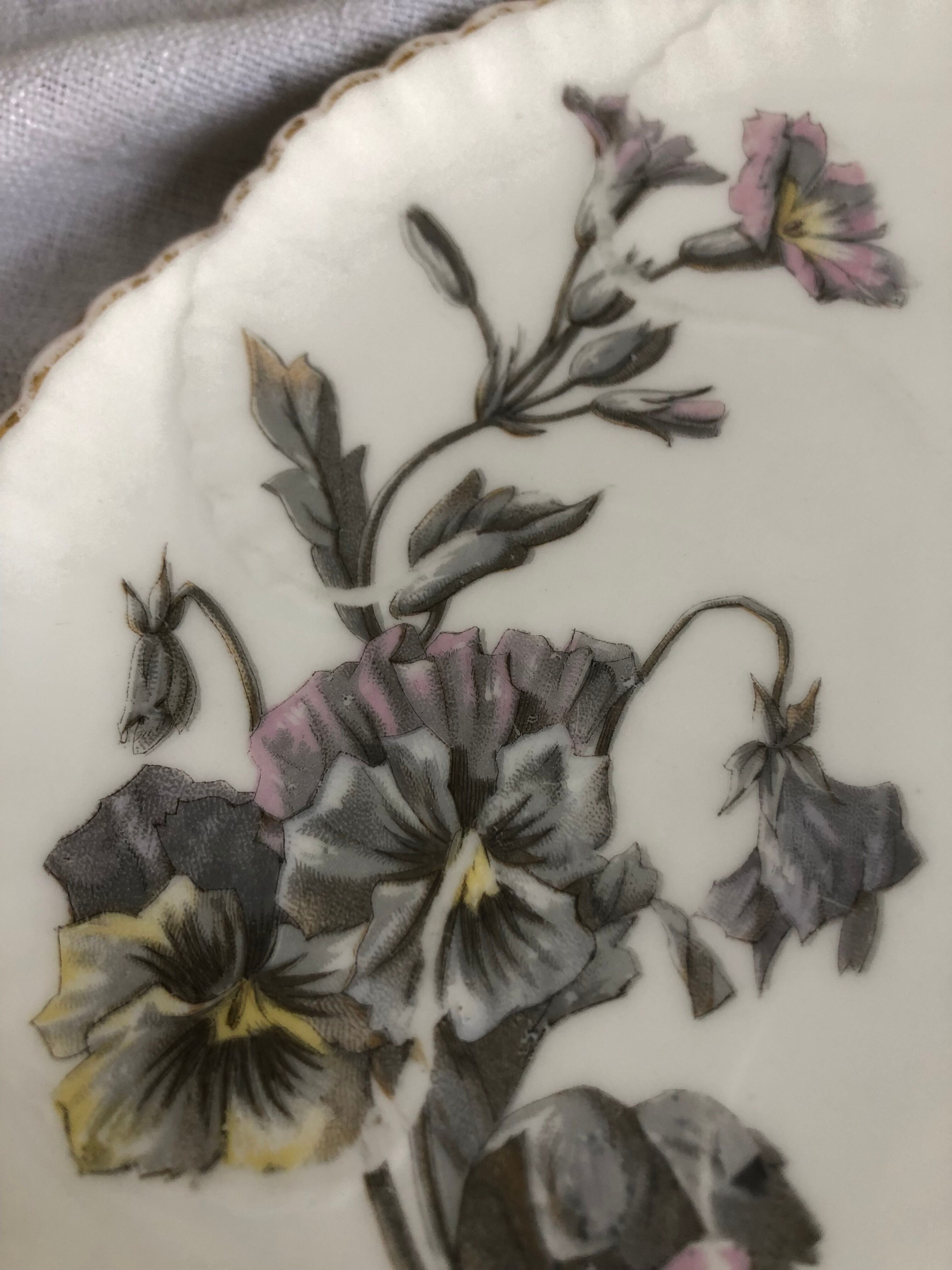 4 flat plates - Limoges porcelain, nature