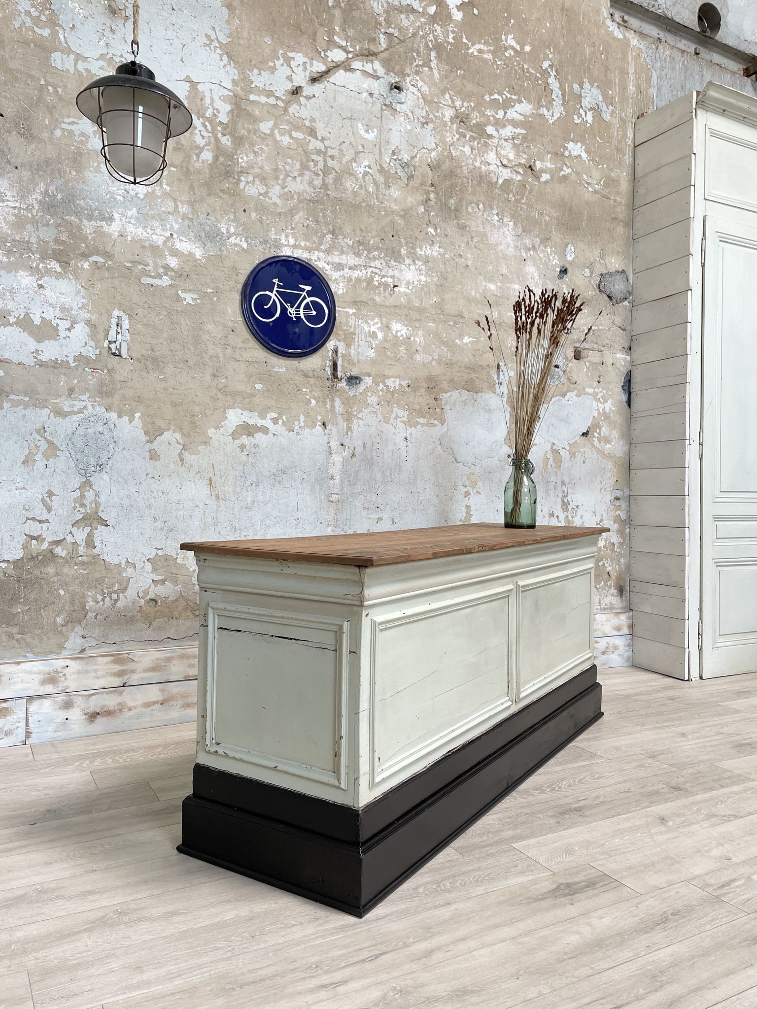 Bank counter furniture in patinated wood, circa 1900