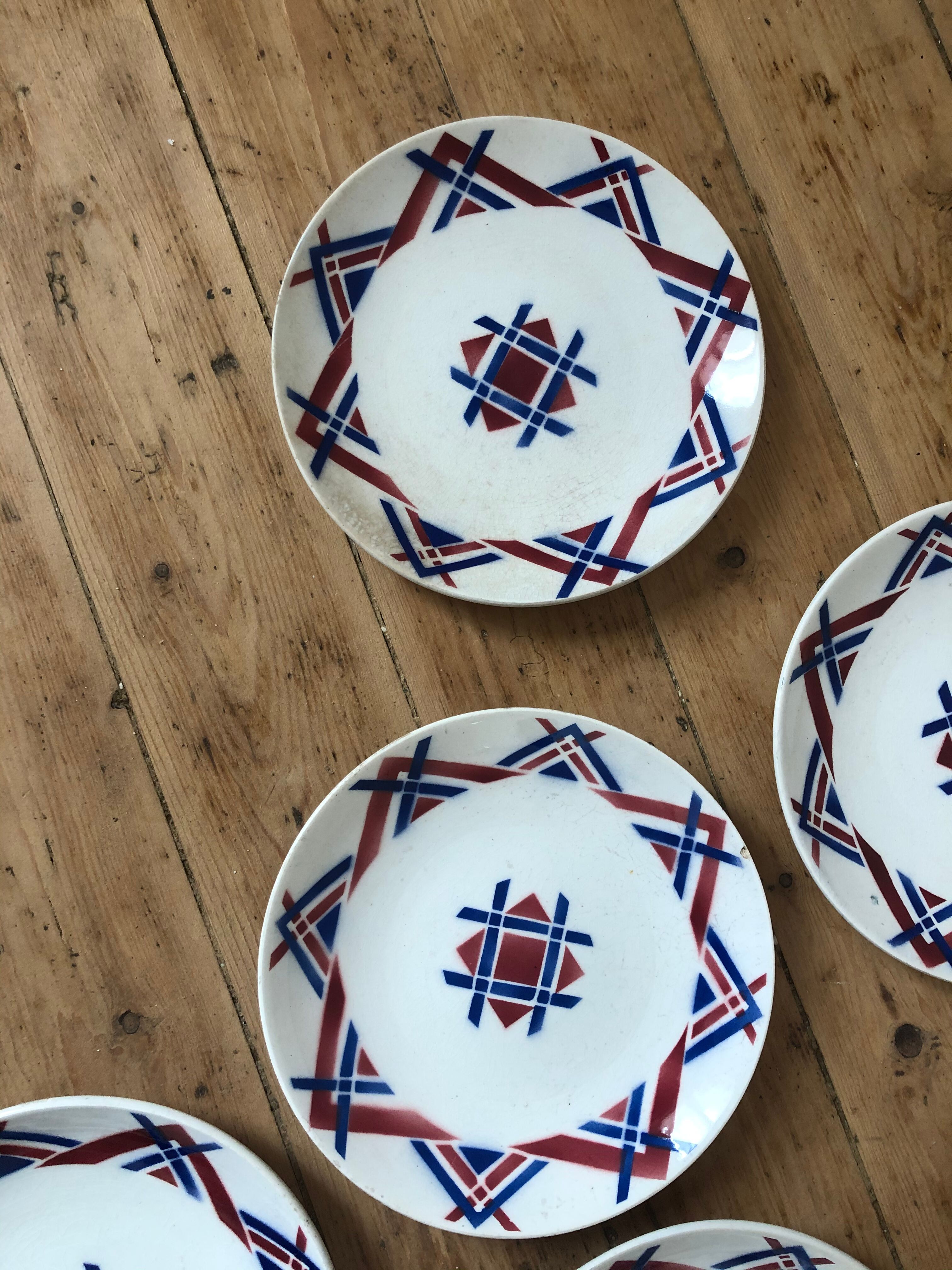 Set of 10 dessert plates in earthenware