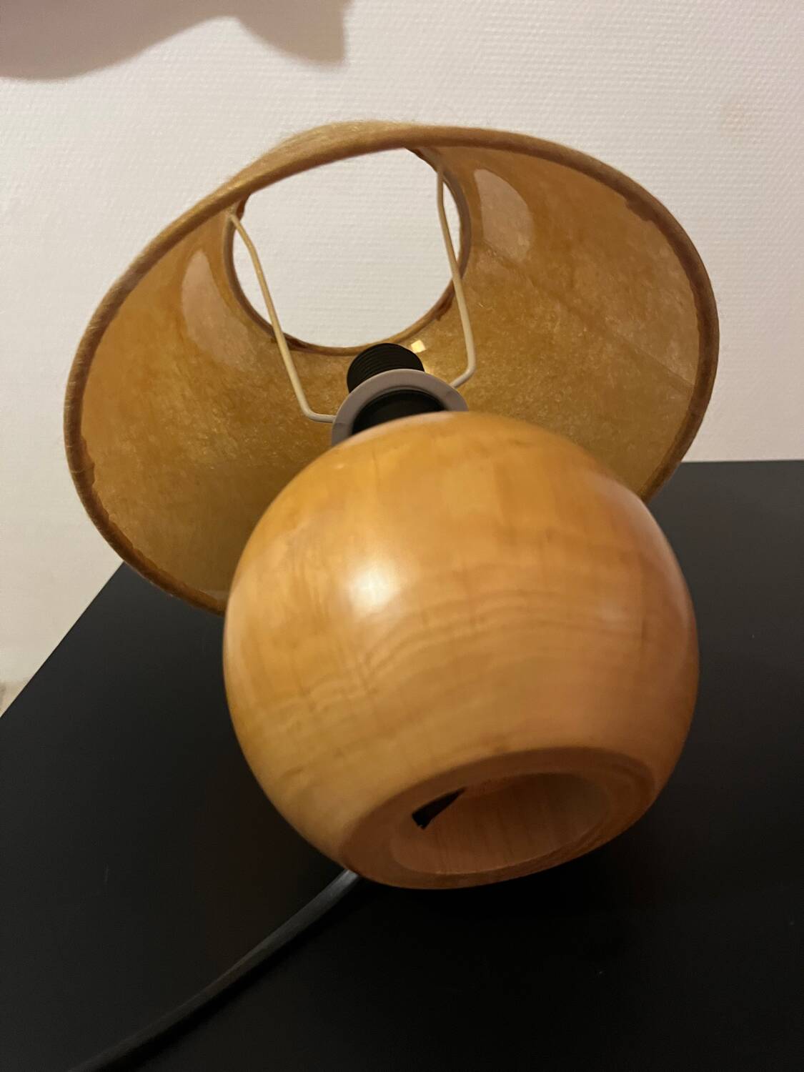 Lampe boule bois massif
