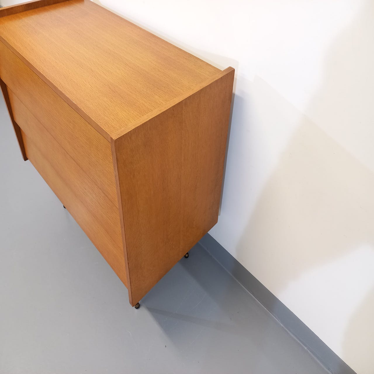 Wooden and black metal chest of drawers from the 50/60s
