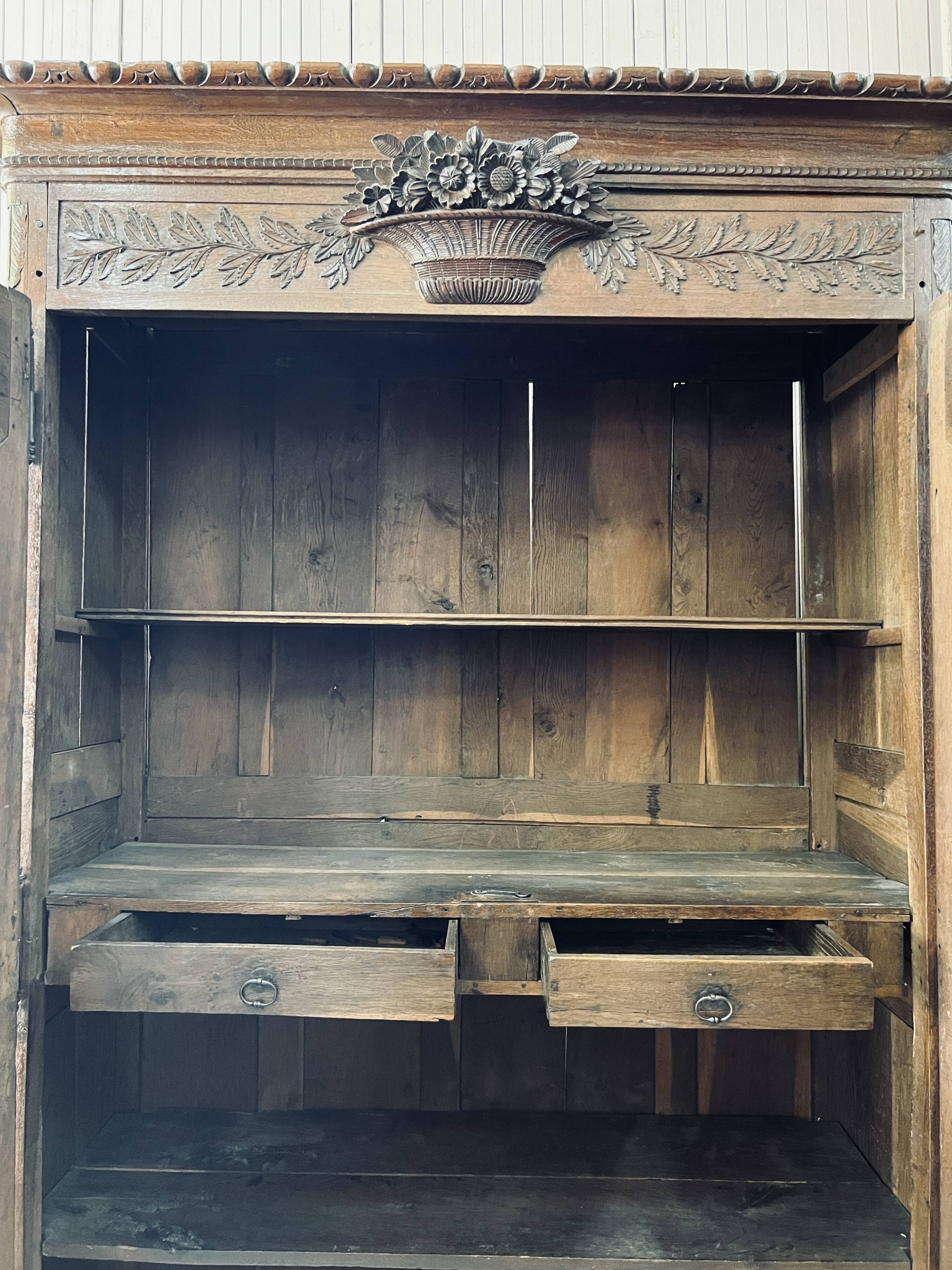 Norman wedding cabinet in oak eighteenth century
