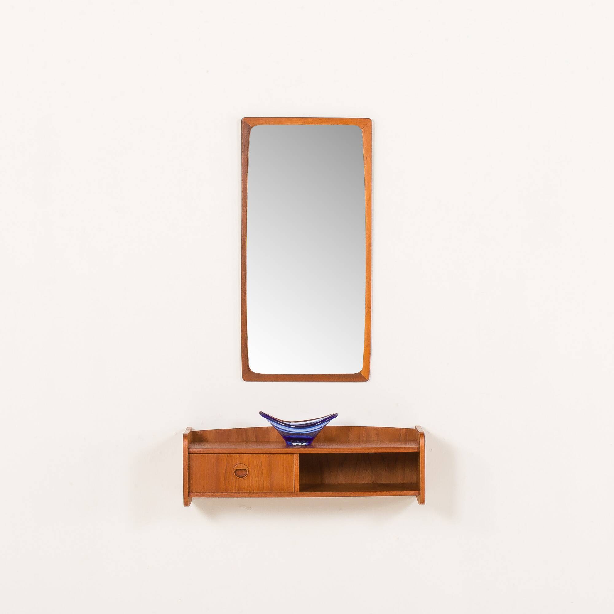 Miroir scandinave en teck du milieu du siècle avec console, années 1960