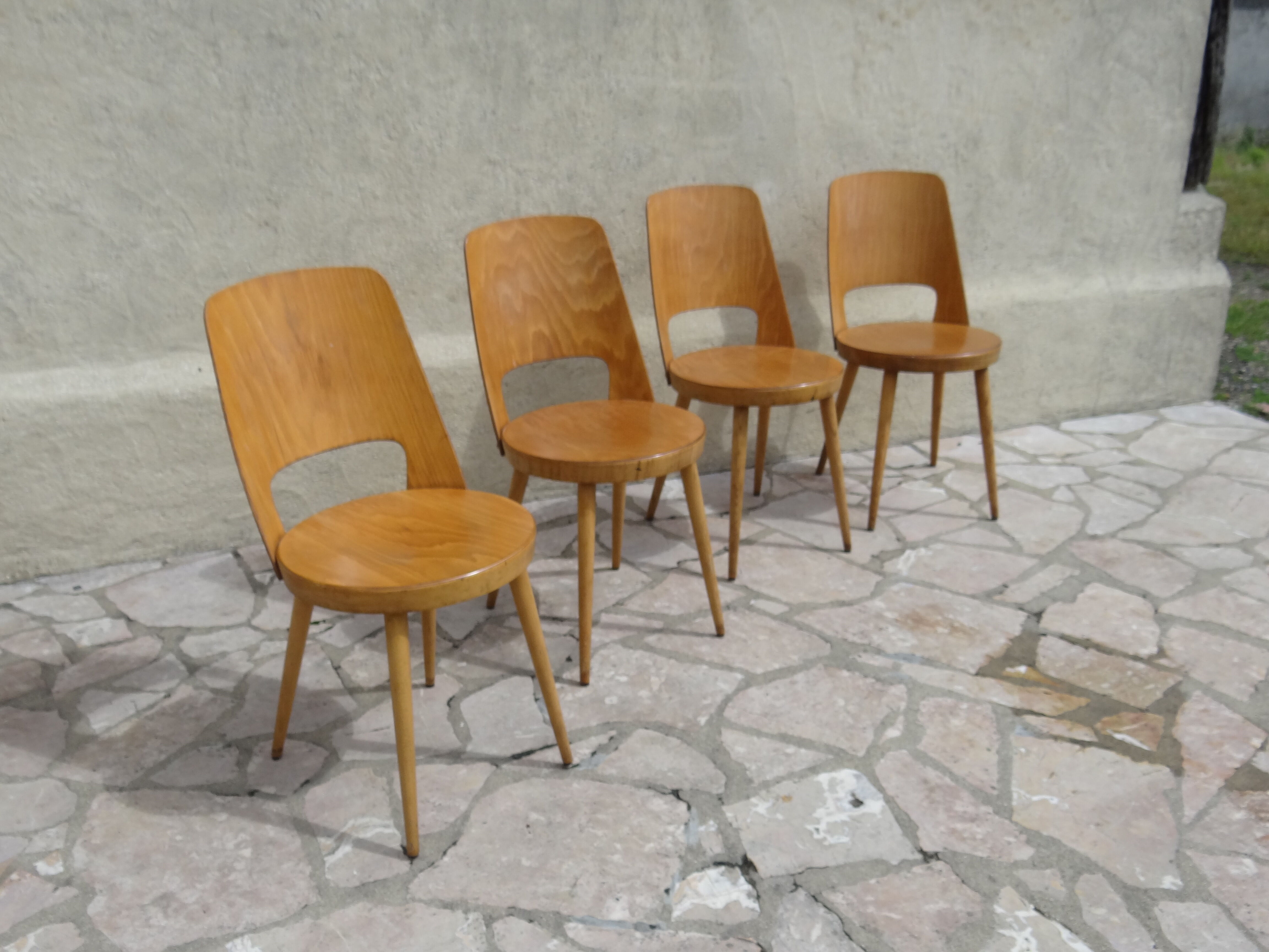 Suite of 4 chairs Baumann model «Mondor»
