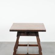 Antique Swiss extendable dining table made of oak from the mid-19th century