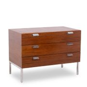 André Monpoix. Commode à 3 tiroirs en teck. Années 1960.