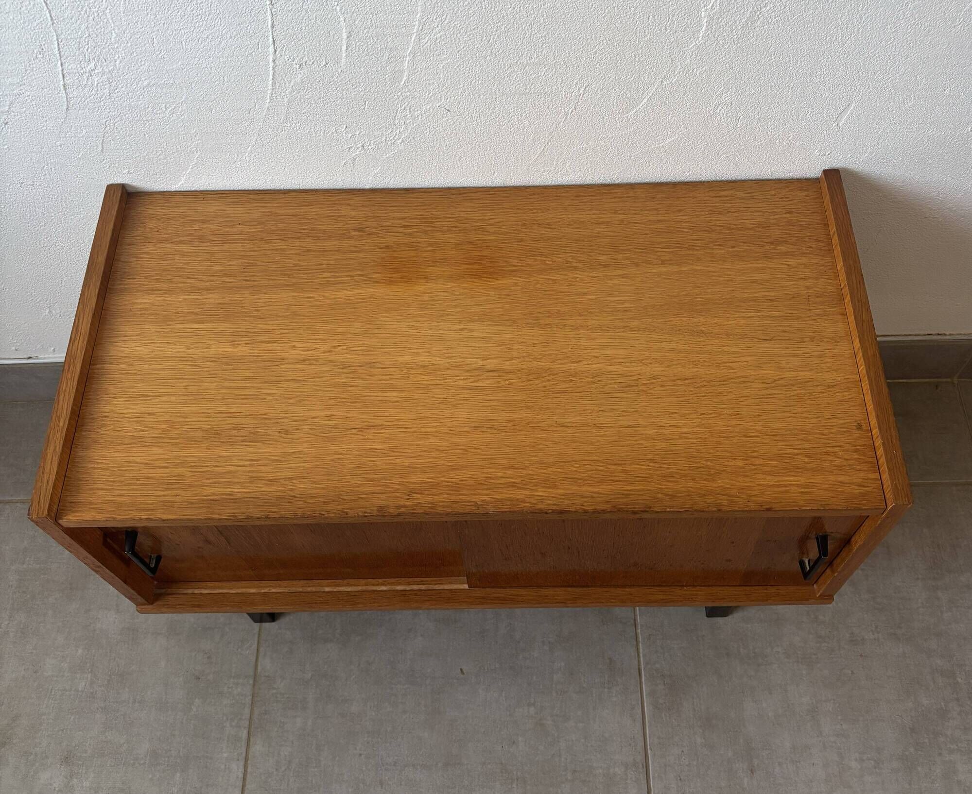 Small vintage oak piece of furniture, 1960s.