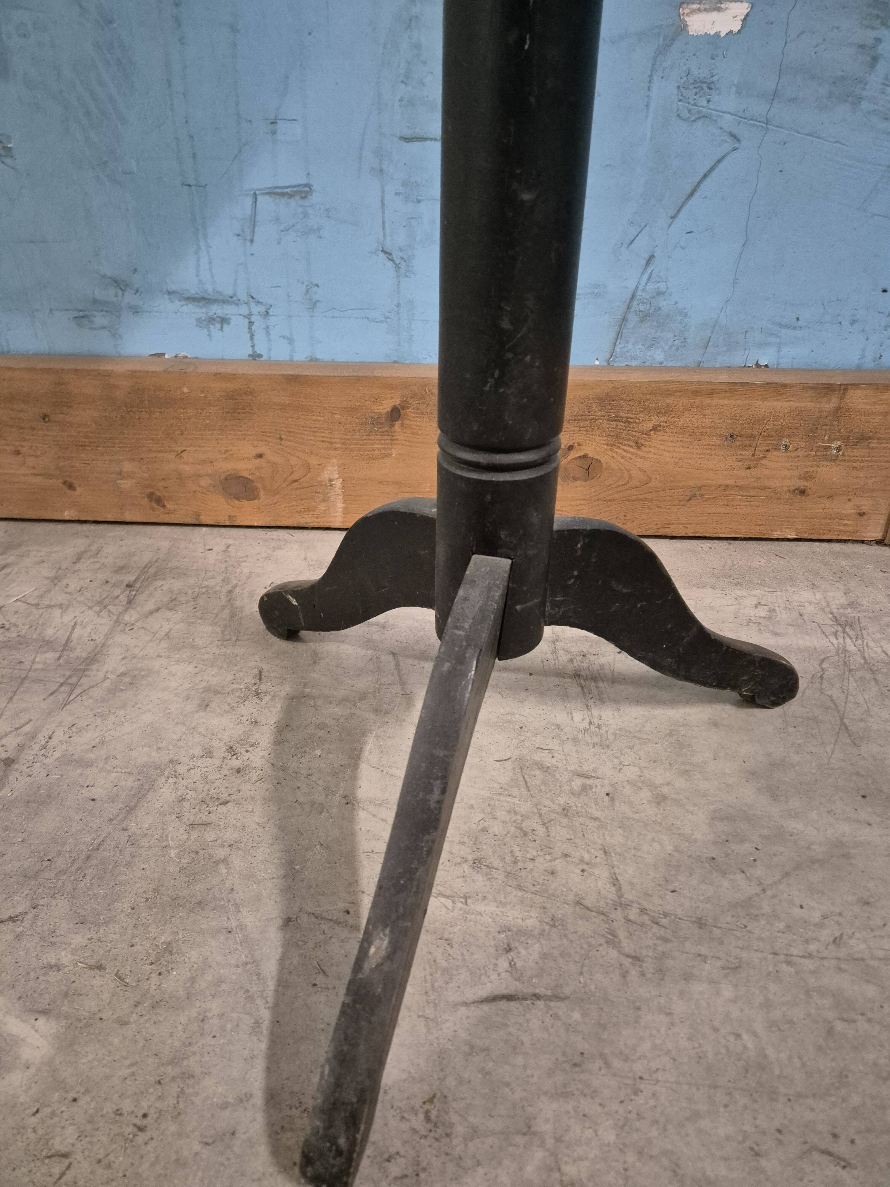 Dressmaker's mannequin