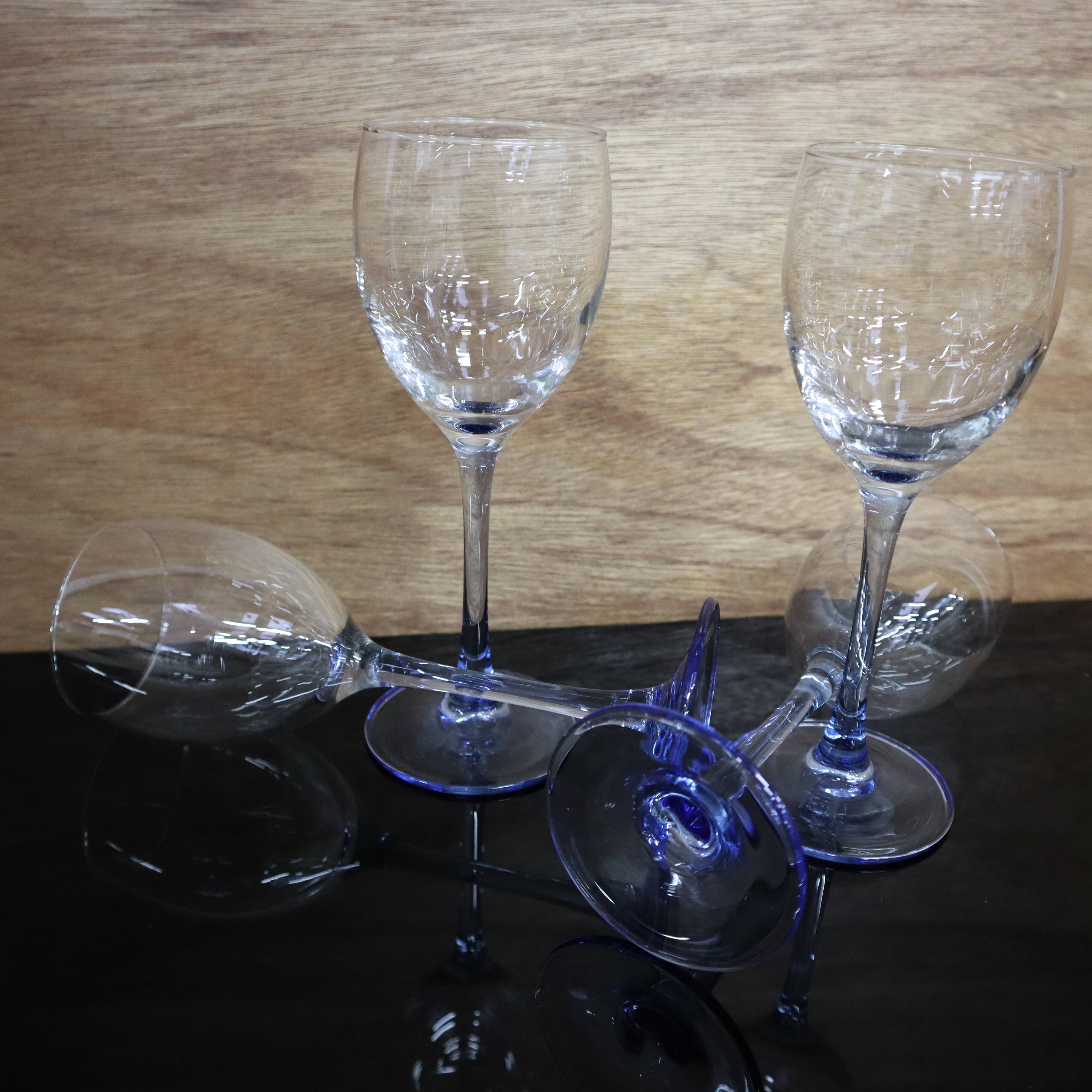 4 Luminarc white wine glasses with blue stem Azur France