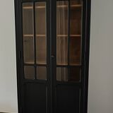 Armoire vitrée parisienne
