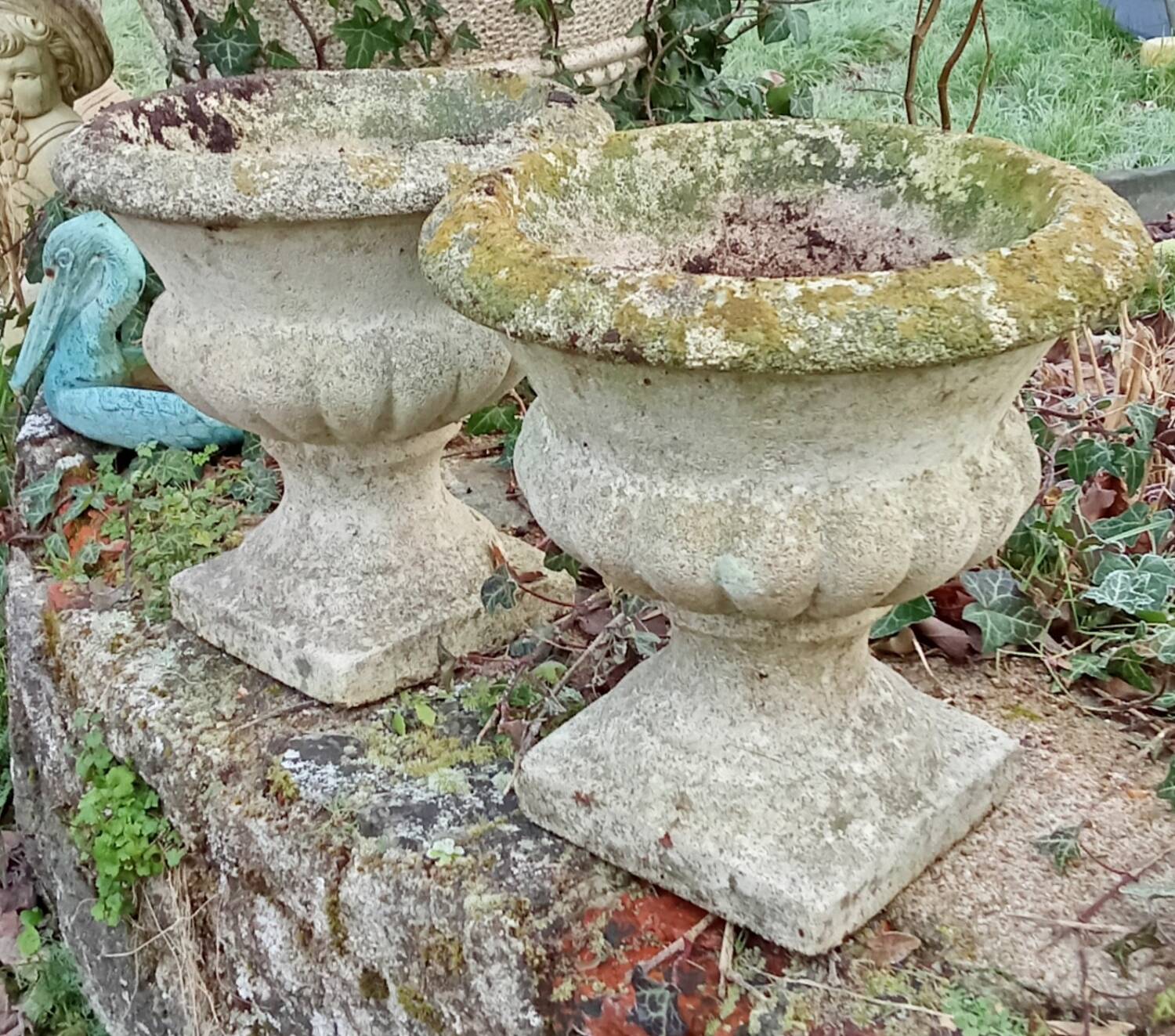 Pair of Medici vases in reconstituted stone