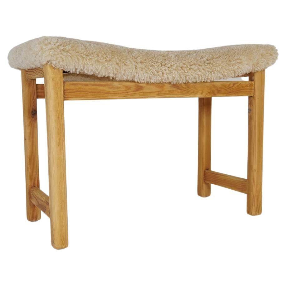 Modern Scandinavian stool in pine and sheepskin, Sweden, 1970s