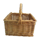 Square-shaped wicker-shaped basket with handles
