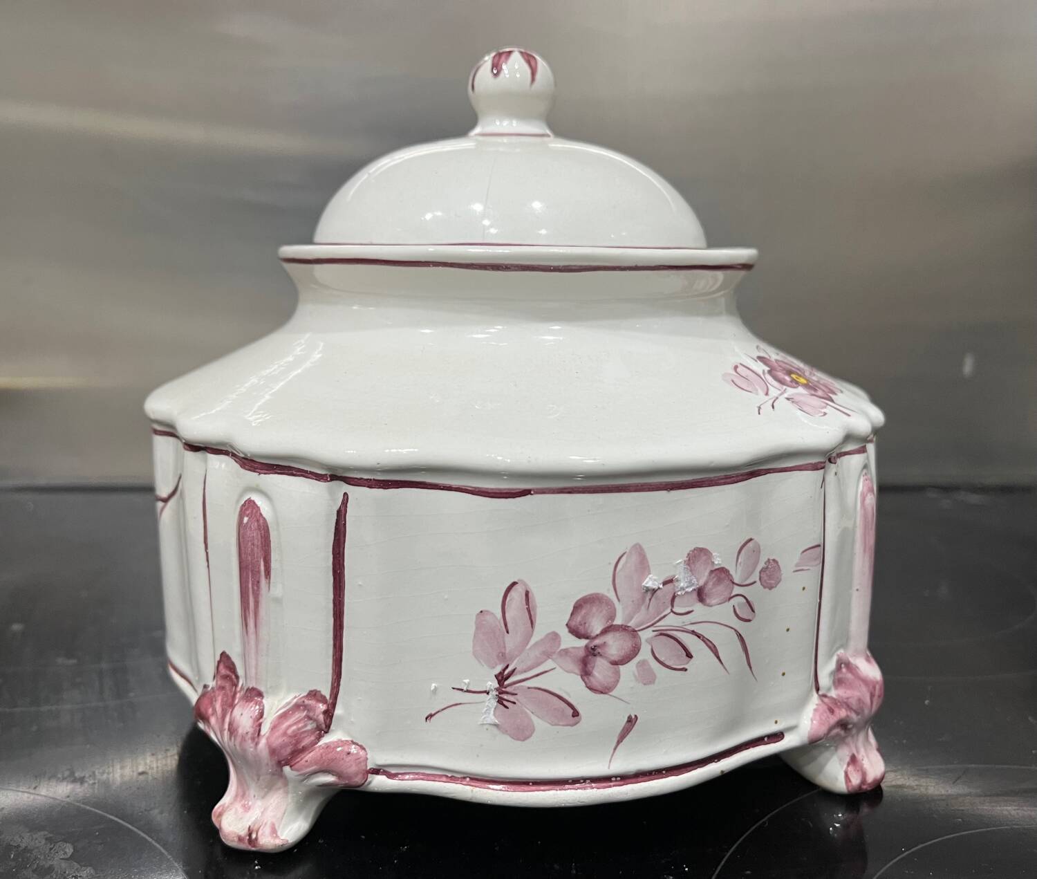 Candy box or covered earthenware pot