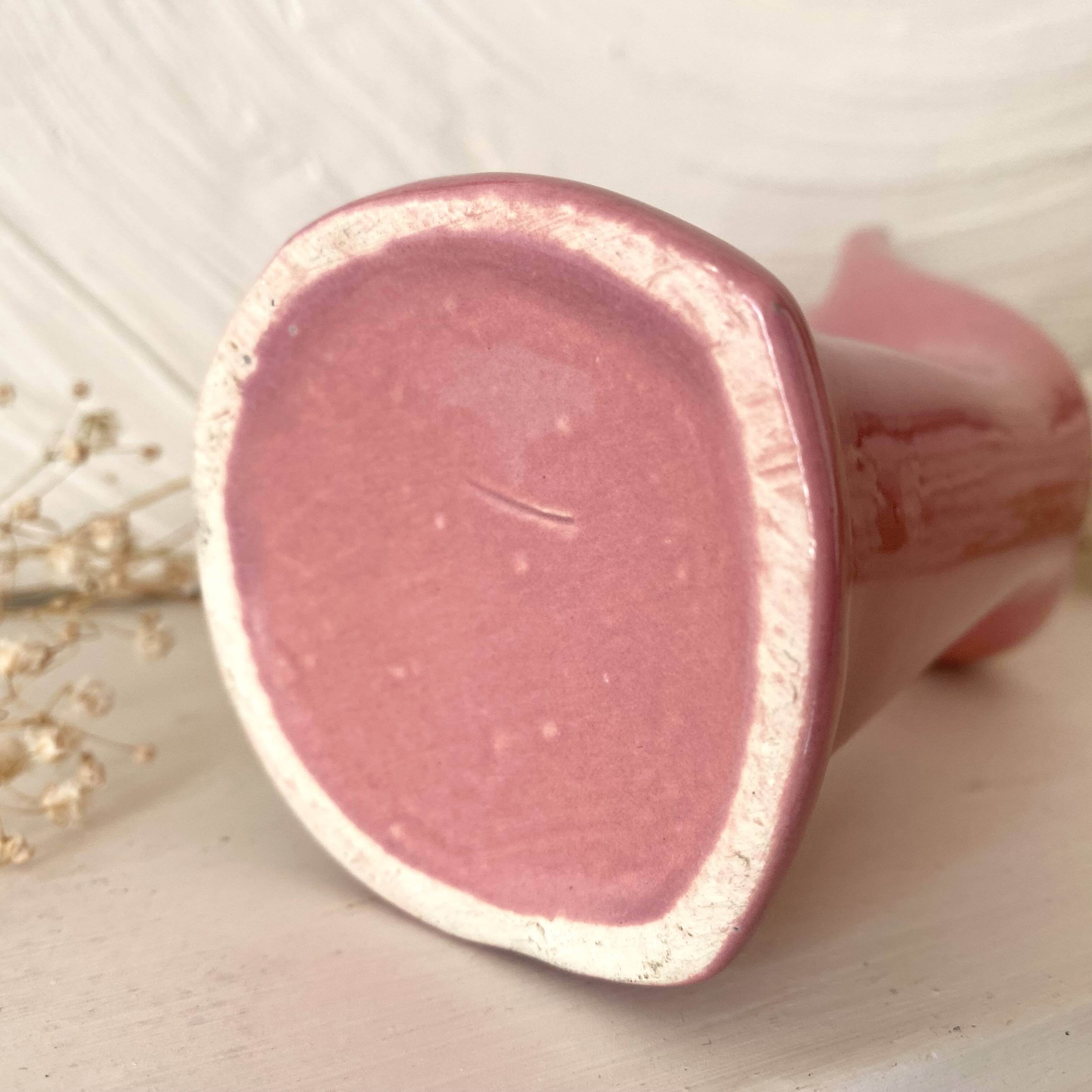 Vase main single flower 1980s