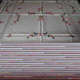 Openwork tablecloth and 8 assorted napkins 230 x 165