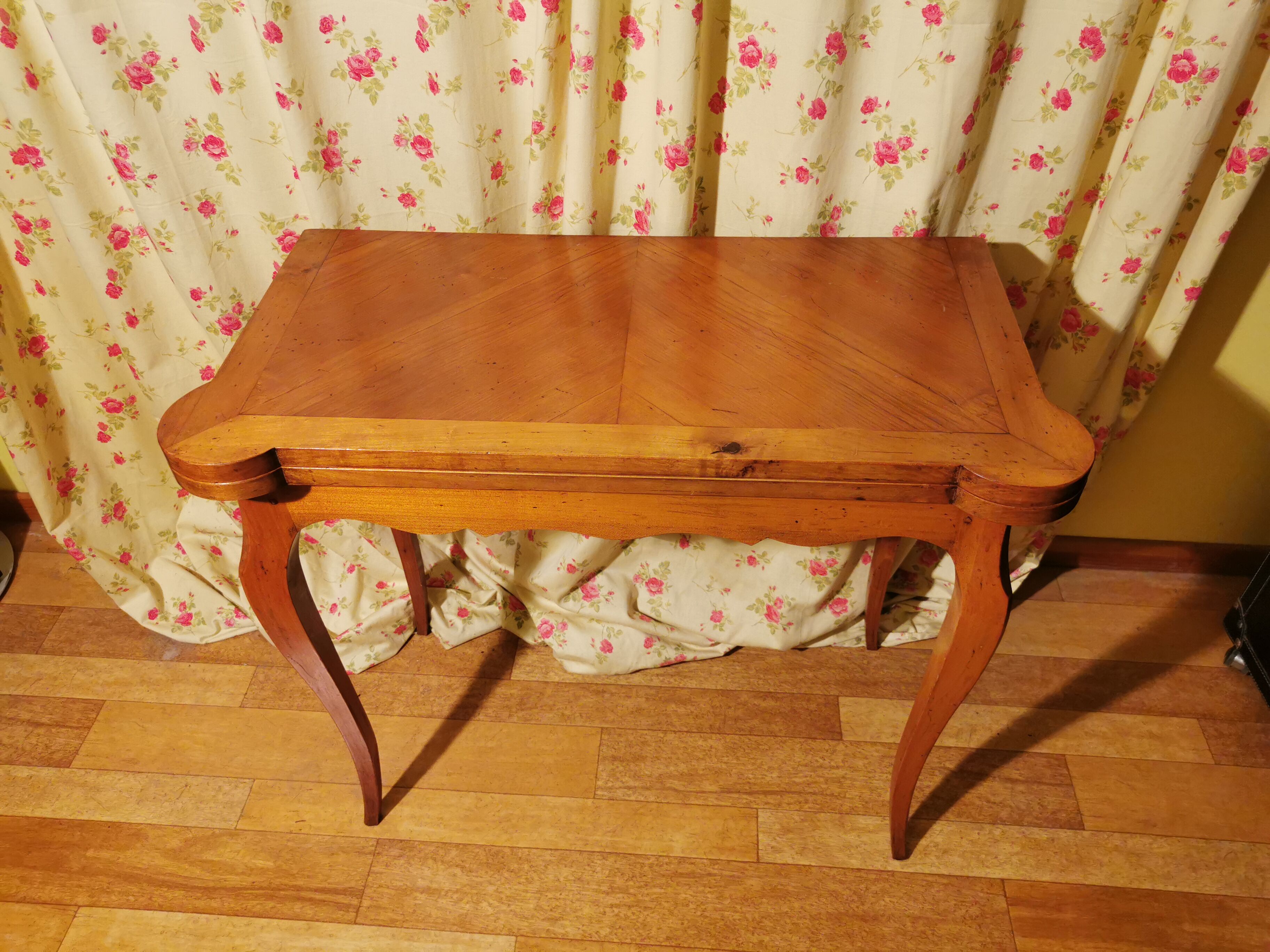 Old cherry wood system game table