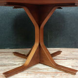 Table by Gianfranco Frattini for Bernini model 522
