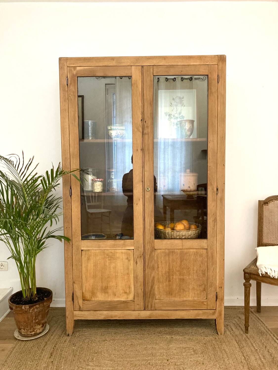 Parisian display cabinet