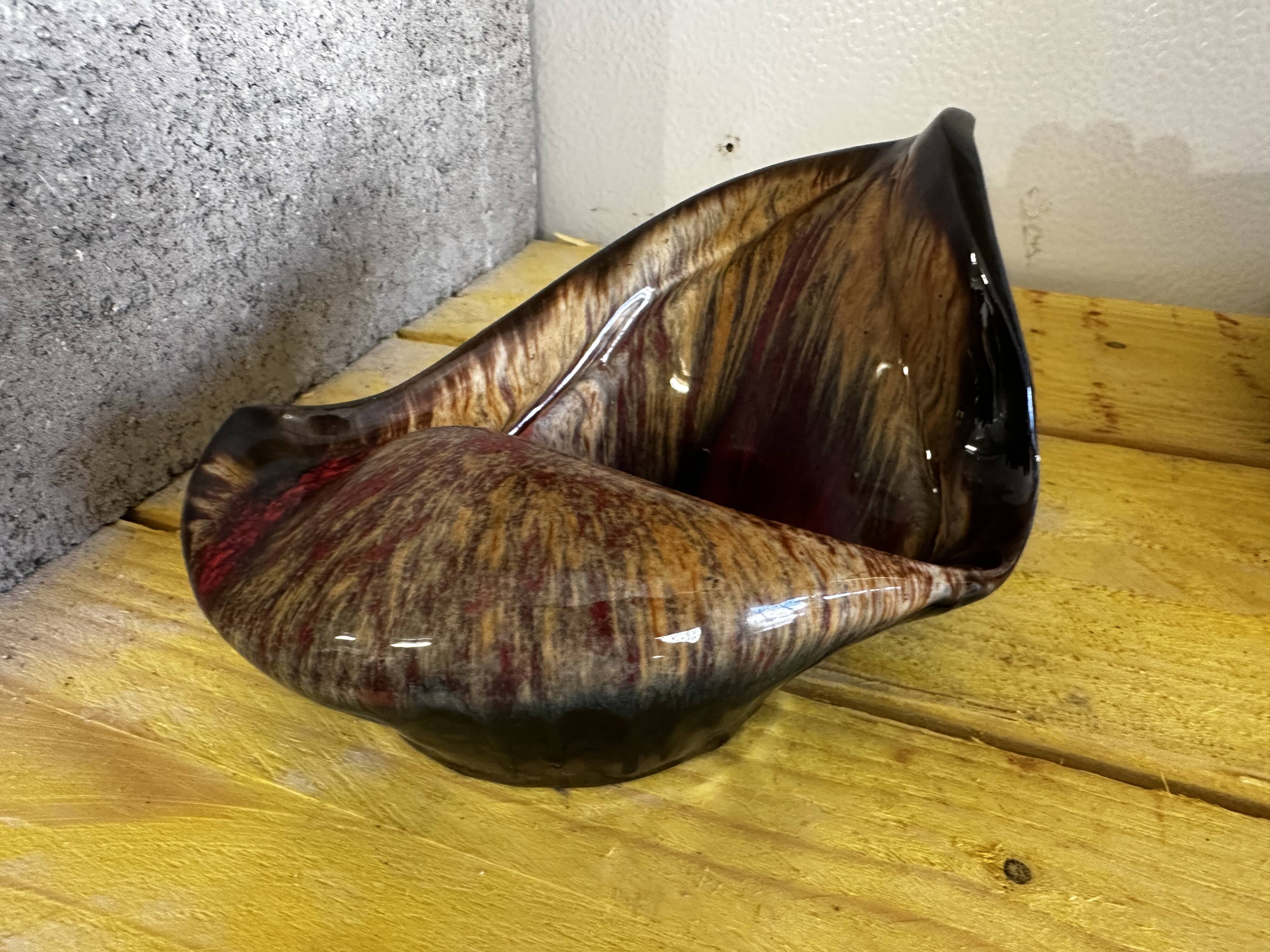 Vintage Vallauris ceramic shell shaped pocket tray