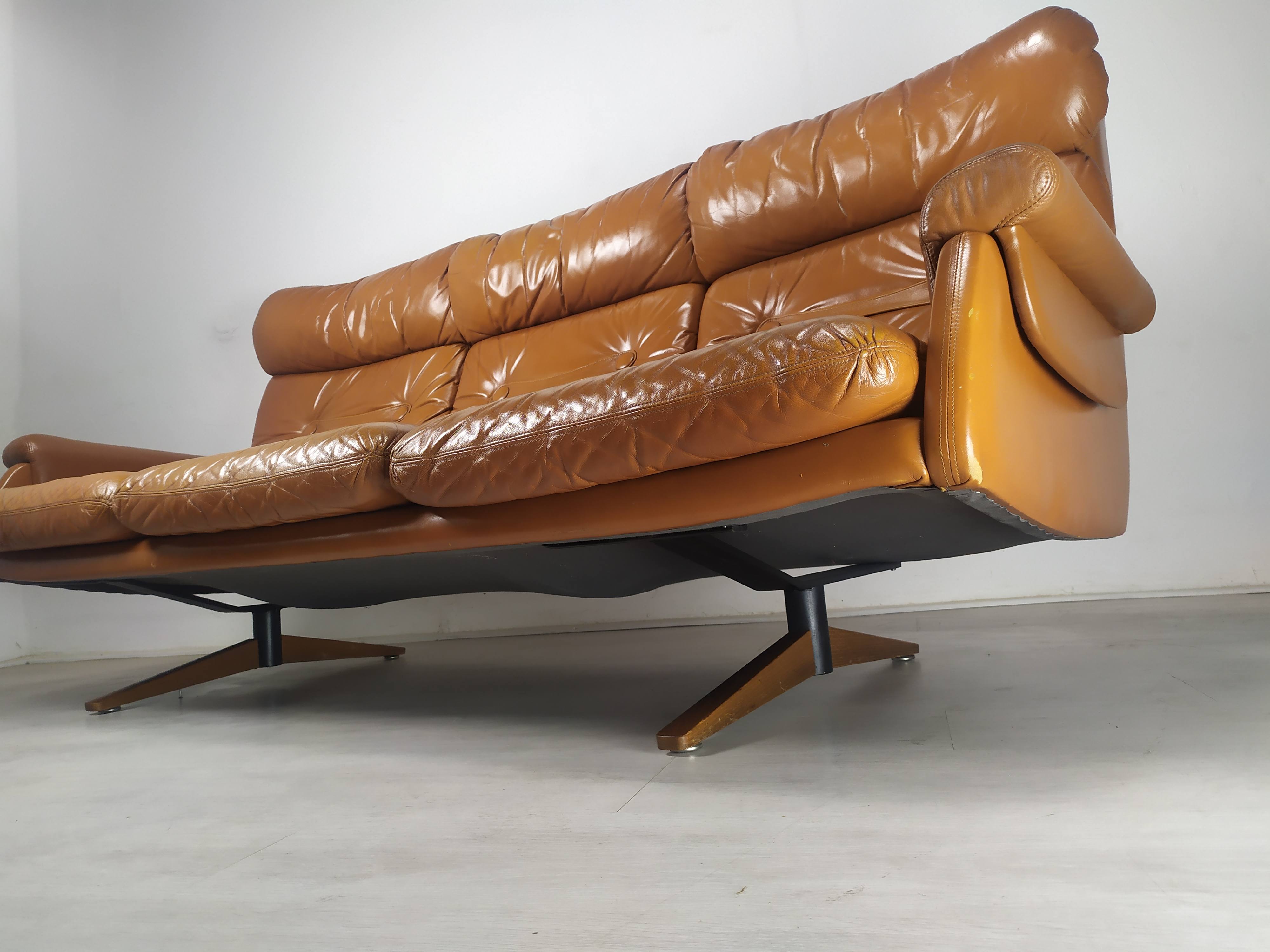 Scandinavian fawn leather sofa