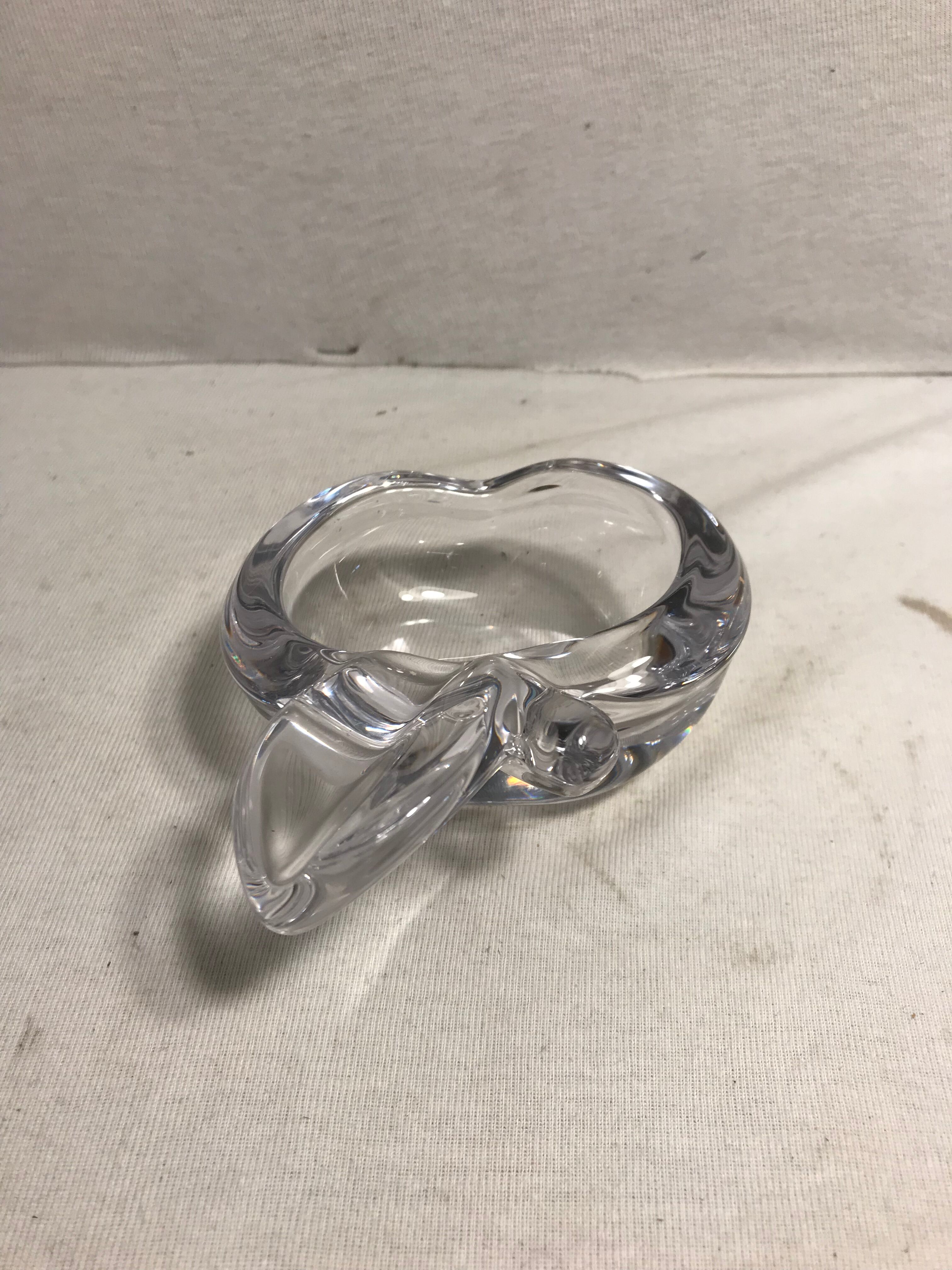 Former Crystal VANNES France form Apple Vintage ashtray