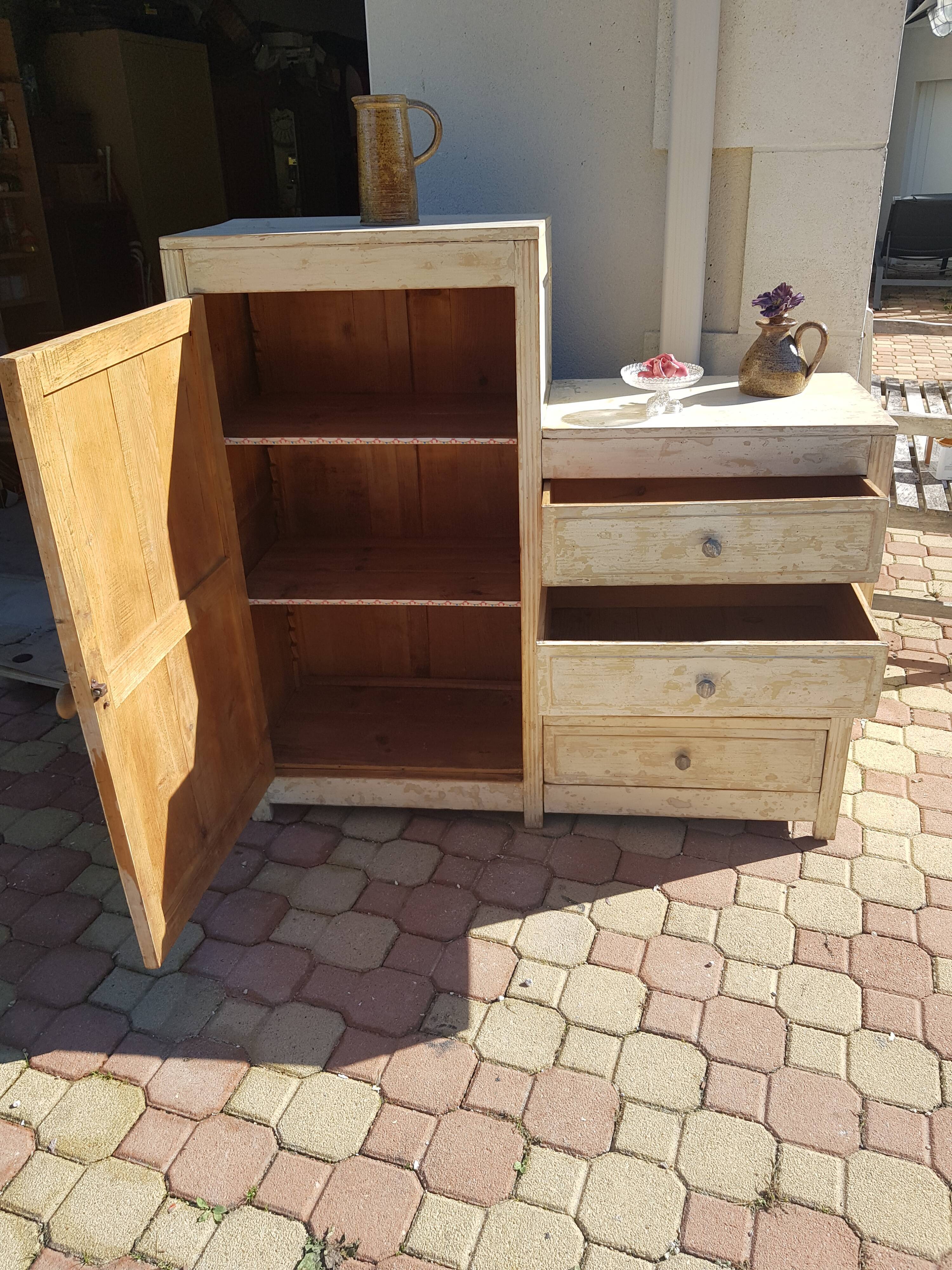 Asymmetrical vintage buffet