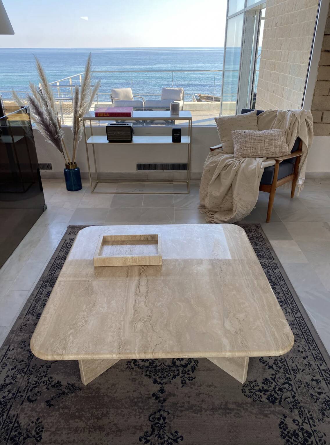 Square coffee table 100% Roman Travertine