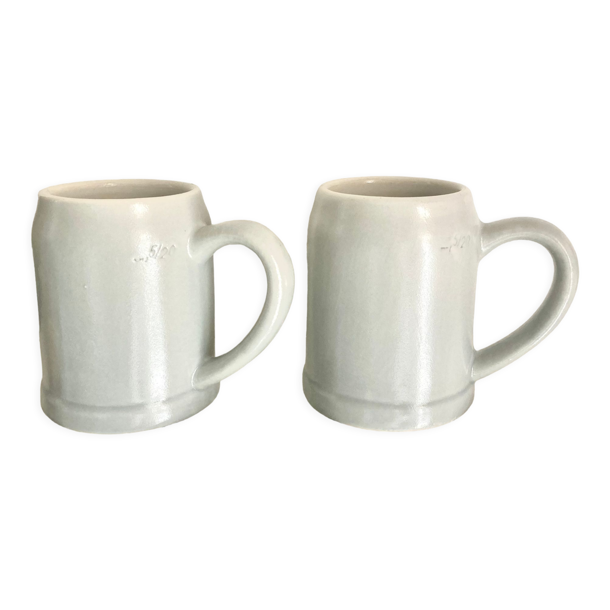 Pair of stoneware mugs