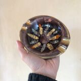 Empty pocket in gold ceramic