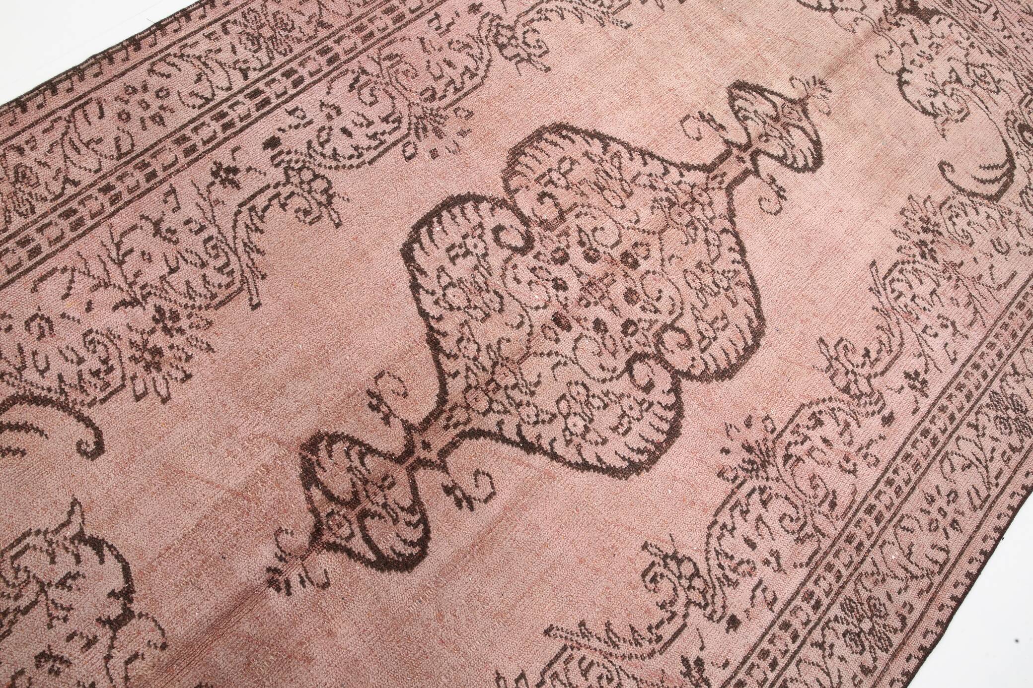 Tapis Vintage Kilim Rose Poudré Motifs Anatoliens, 176x282