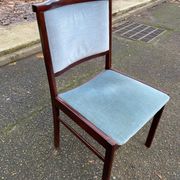 8 Scandinavian chairs in solid teak and blue velvet from the 1960s
