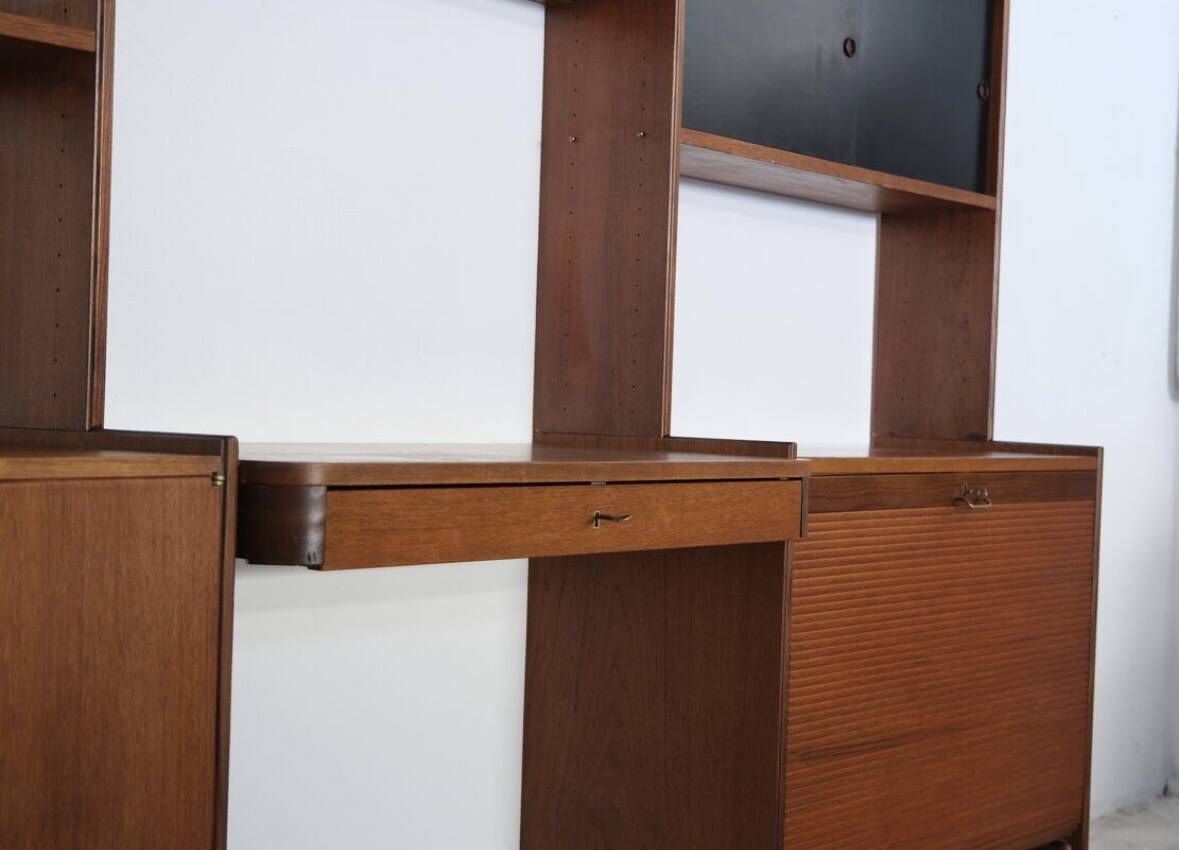 Large Scandinavian wall system in teak with integrated desk – vintage from the 1970s.