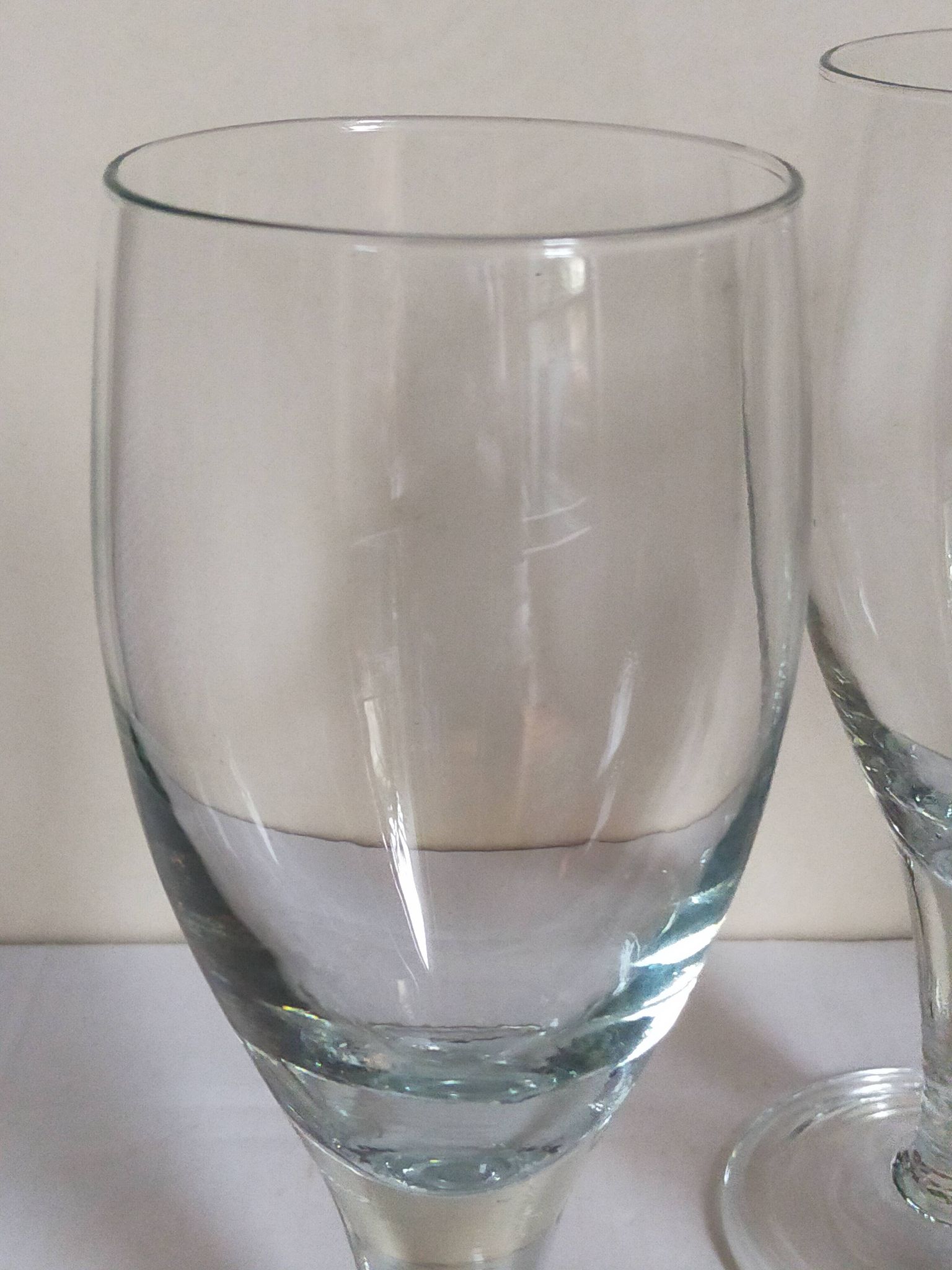 Six verres à pieds en verre soufflé XXL