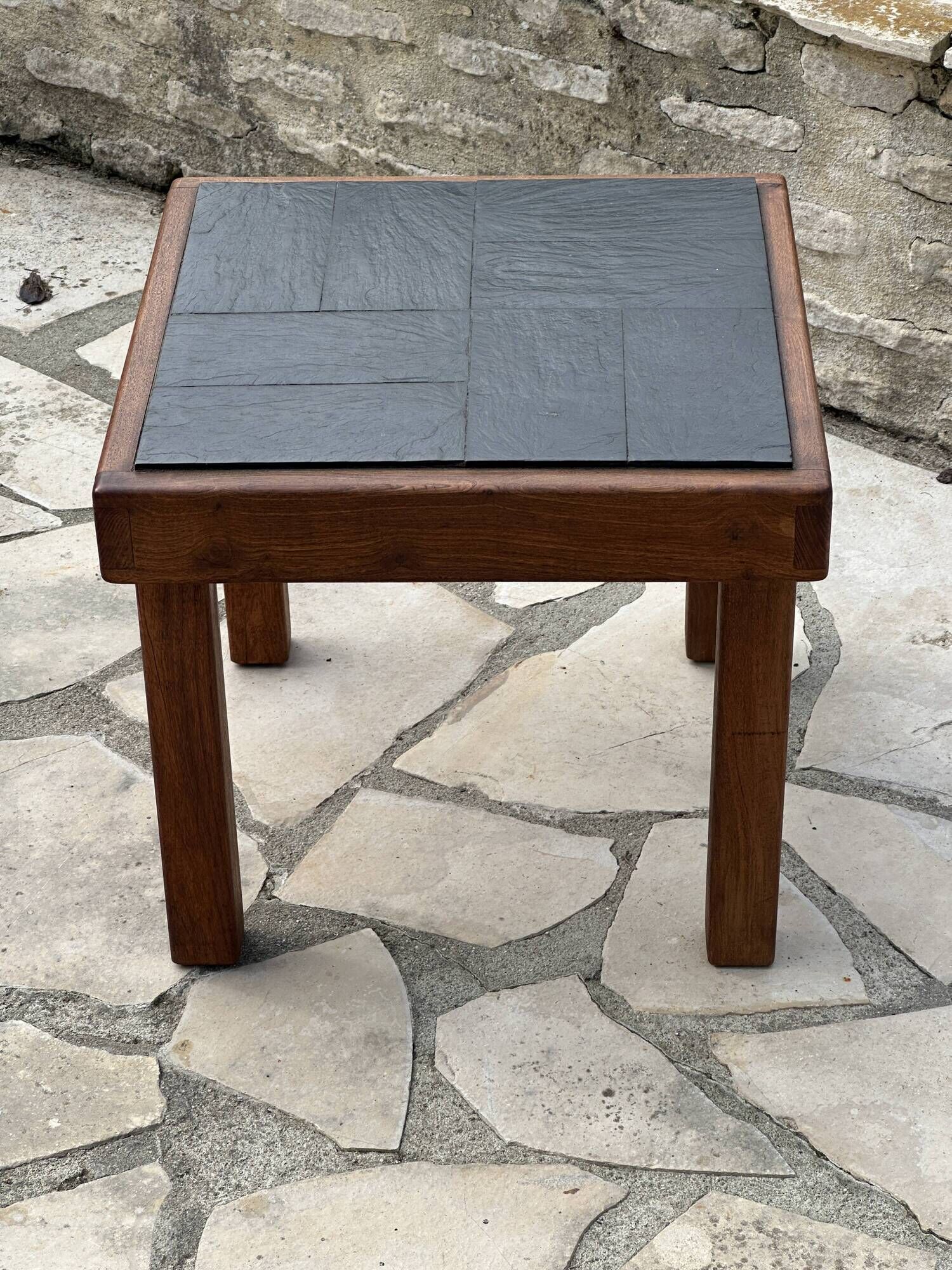 Vintage coffee table house regain