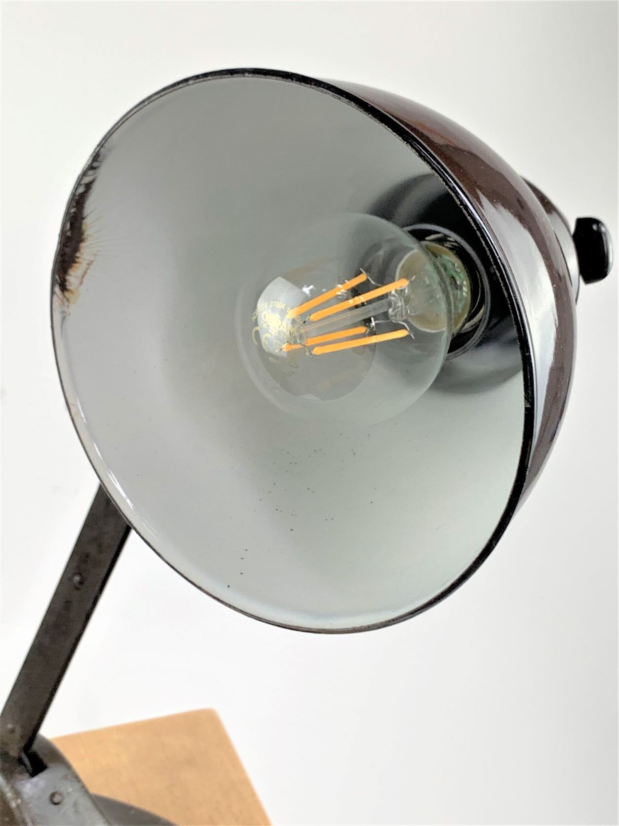 Lampe allemande 1930 émail brun marron bauhaus